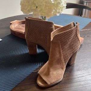 Lucky Brand Peep-Toe Booties in size 9